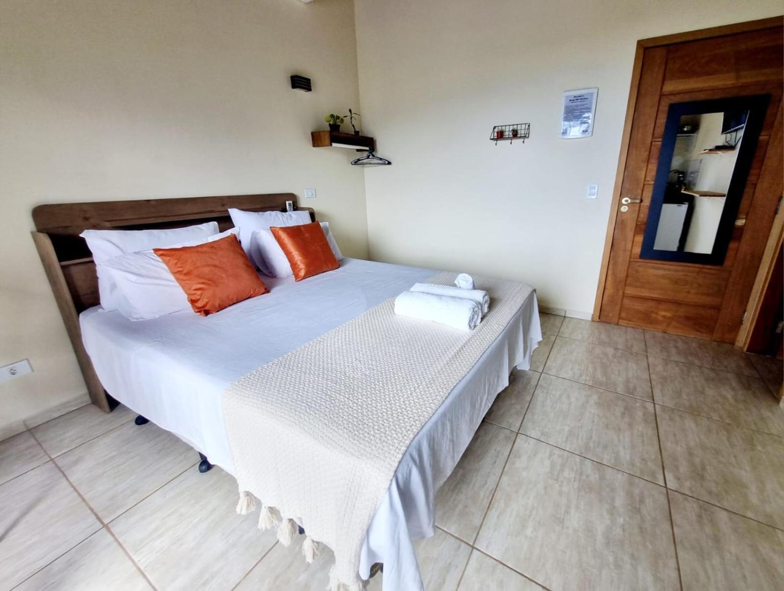 Burung Flats Itamambuca - Hospedagem Com Vista Para O Mar 乌巴图巴 外观 照片