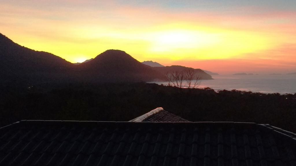 Burung Flats Itamambuca - Hospedagem Com Vista Para O Mar 乌巴图巴 外观 照片